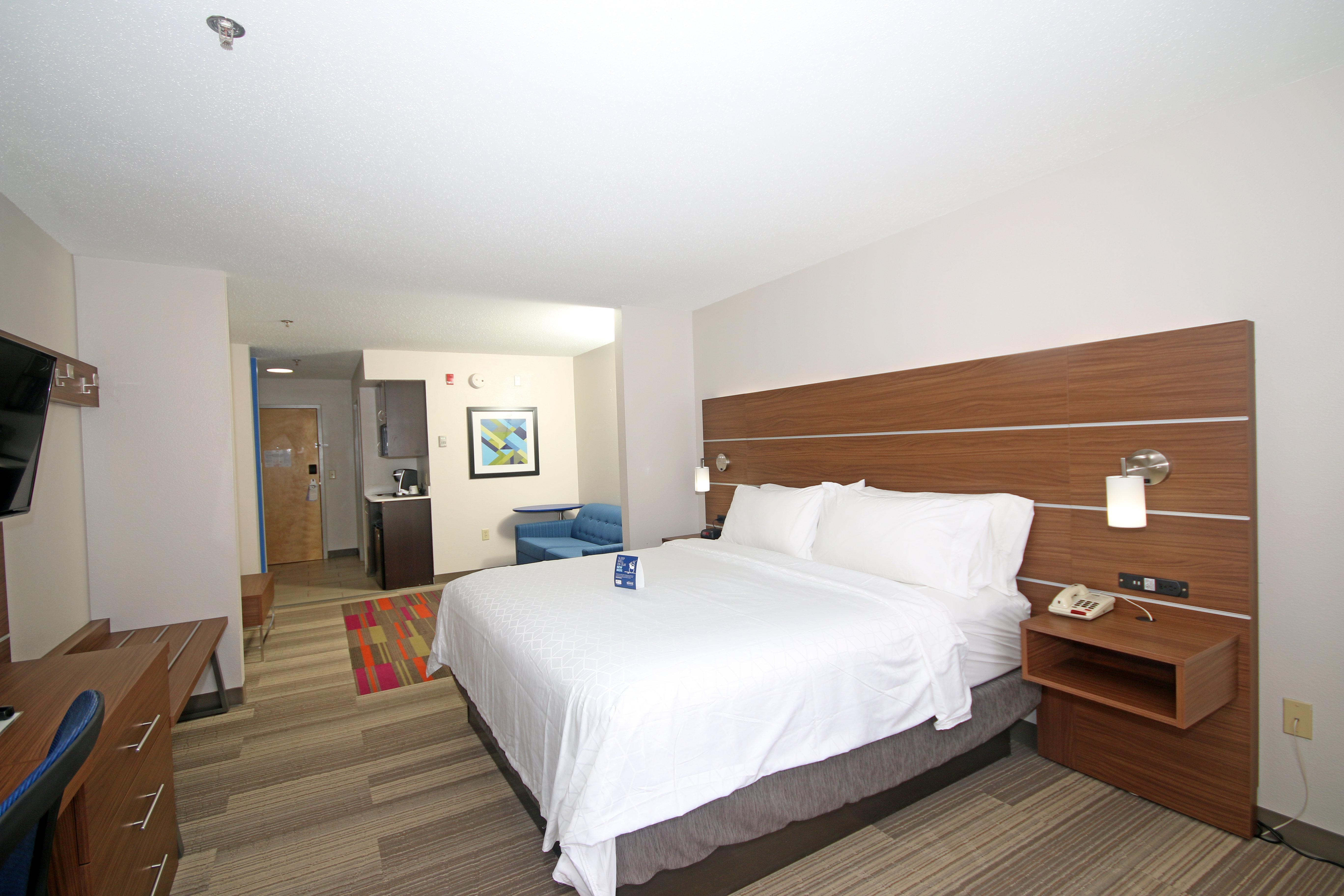 Holiday Inn Express Hotel & Suites Greensboro-East By Ihg Exteriér fotografie
