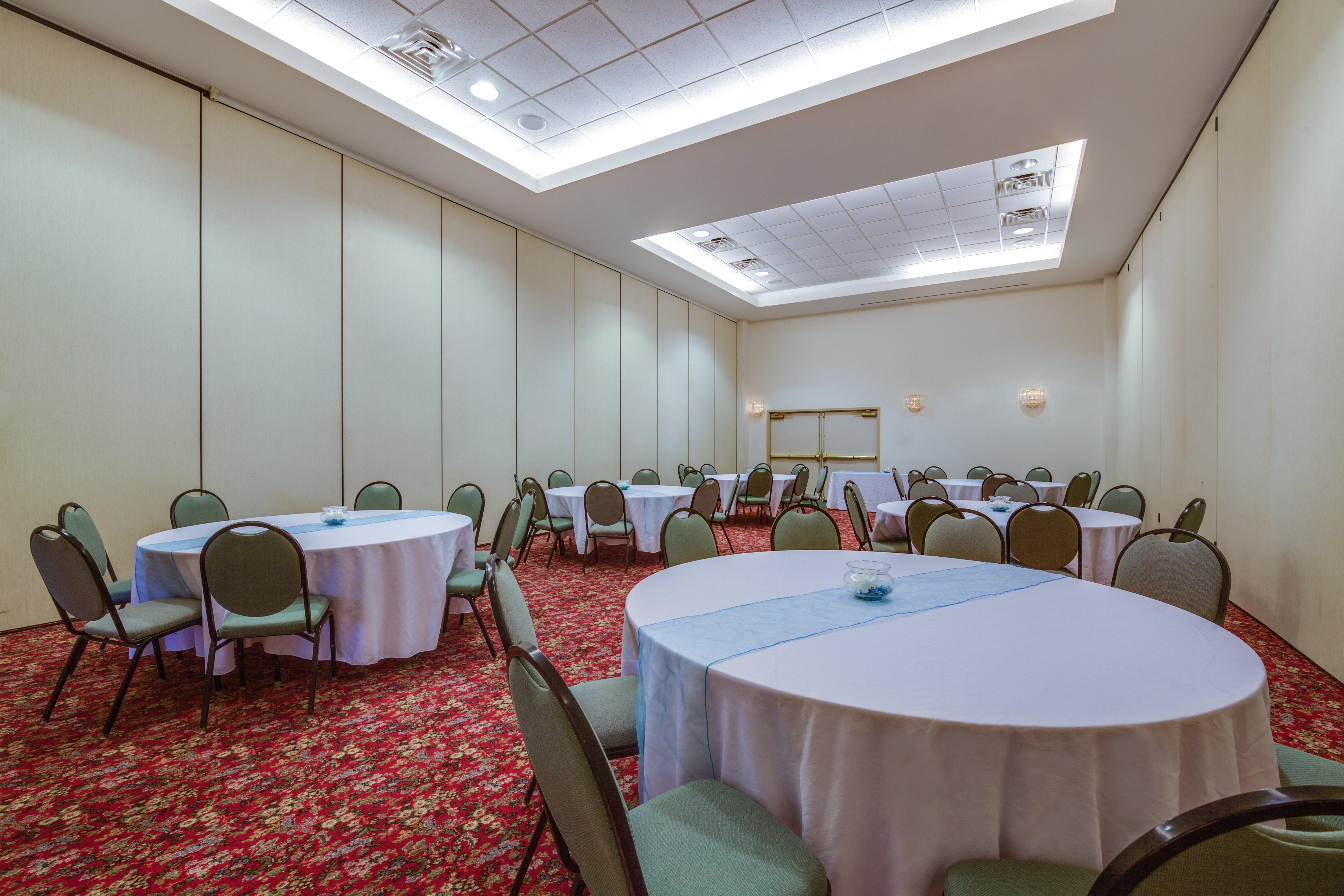 Holiday Inn Express Hotel & Suites Greensboro-East By Ihg Exteriér fotografie