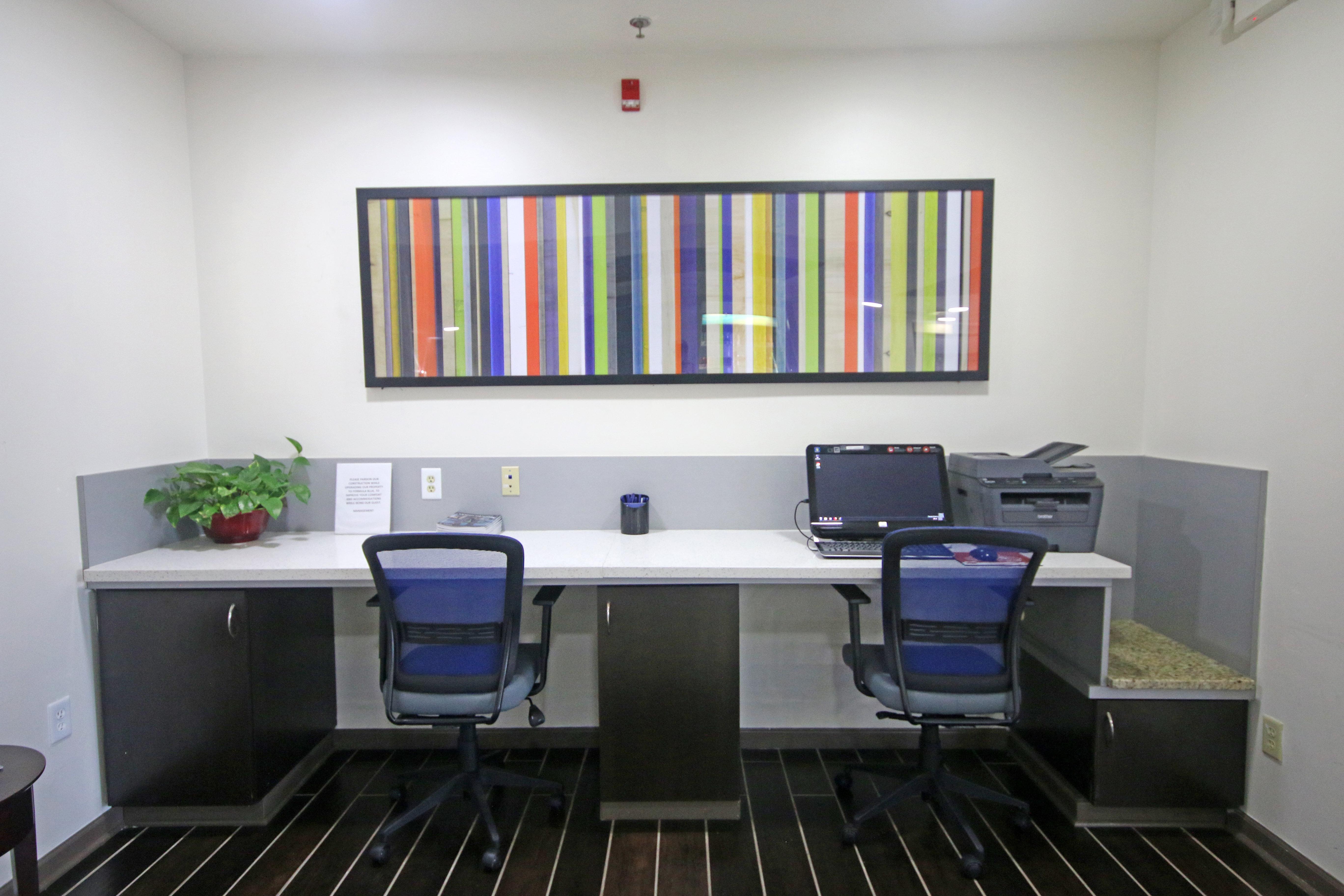 Holiday Inn Express Hotel & Suites Greensboro-East By Ihg Exteriér fotografie