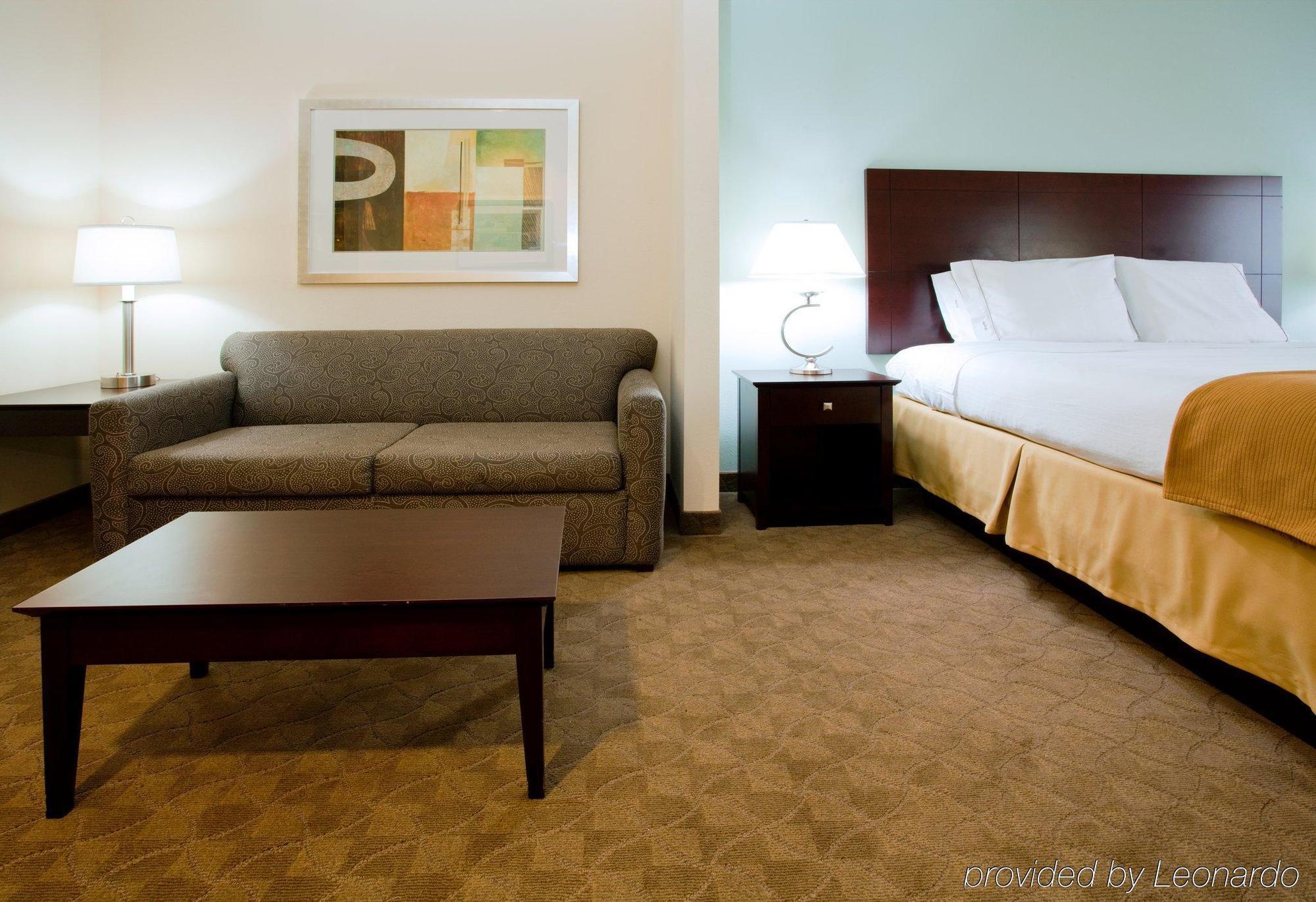 Holiday Inn Express Hotel & Suites Greensboro-East, An Ihg Hotel Pokoj fotografie